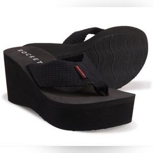 🚀 Rocket Dog Platform Flip Flops